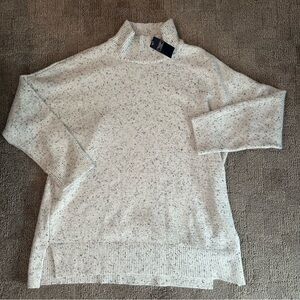 Abercrombie & Fitch White Turtleneck Sweater Cozy Knit